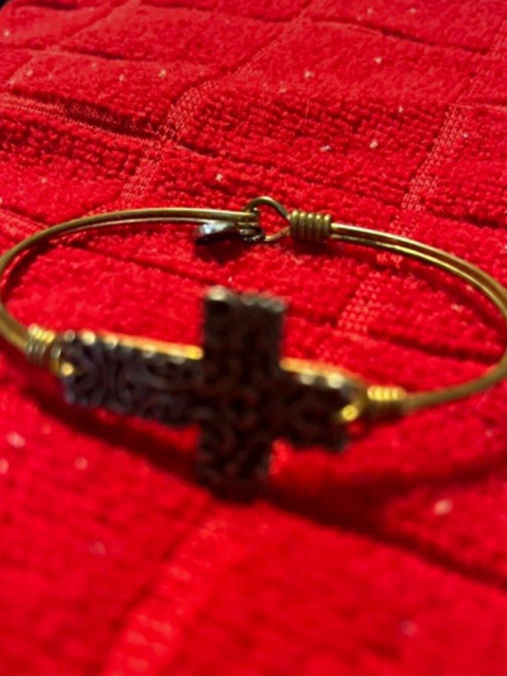 L&D Cross Shape Hook Wire Bangle Cuff Bracelet Gold Tone Metal Religious